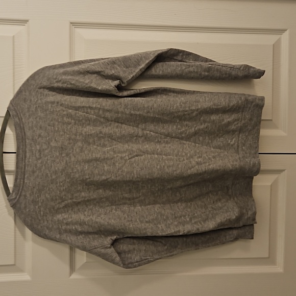 Gray long sleeved lounge shirt - Picture 3 of 3
